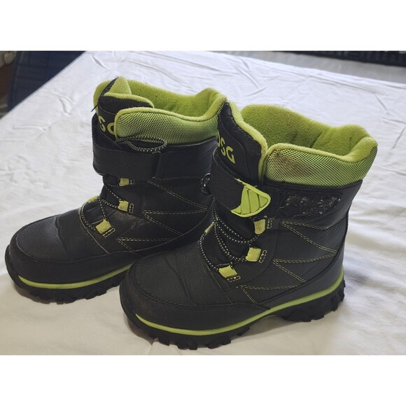 DSG 3M Thinsulate Kids Winter Snow Boots Size 13K Black Green Waterproof Warm - Picture 2 of 6